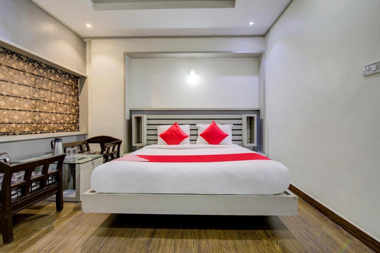 Oyo 1545 Hotel Shivani International Amhedabad Dış mekan fotoğraf
