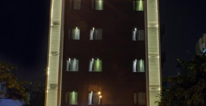 Oyo 1545 Hotel Shivani International Amhedabad Dış mekan fotoğraf