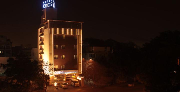 Oyo 1545 Hotel Shivani International Amhedabad Dış mekan fotoğraf