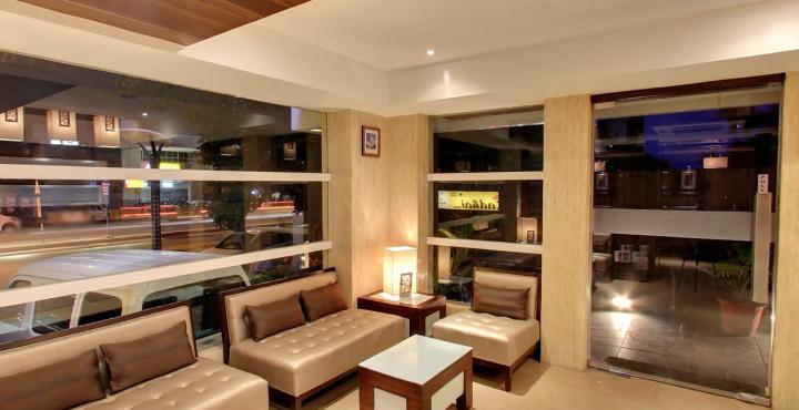 Oyo 1545 Hotel Shivani International Amhedabad Dış mekan fotoğraf