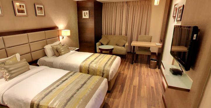 Oyo 1545 Hotel Shivani International Amhedabad Dış mekan fotoğraf